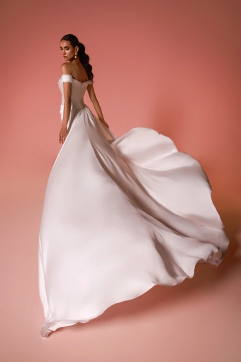 Dany Tabet #Lumira #5 backface vertical thumbnail