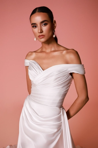 Dany Tabet #Lumira #7 frontface vertical cropped thumbnail