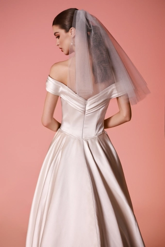 Dany Tabet #Lunara #6 backface vertical cropped thumbnail