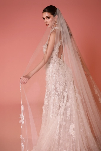 Dany Tabet #Marielle #5 backface vertical cropped thumbnail