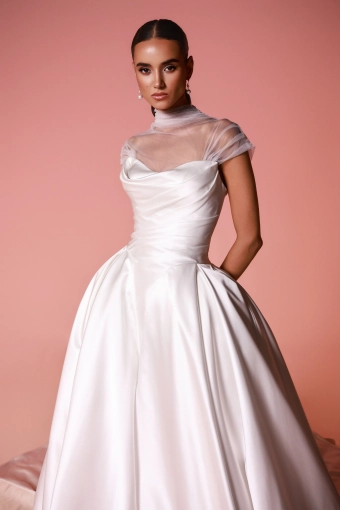 Dany Tabet #Sia #6 frontface vertical cropped thumbnail