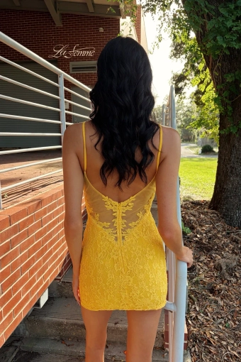 La Femme Style #33929 #3 Banana backface vertical thumbnail
