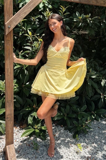 La Femme Style #34144 #4 Pale Yellow frontface vertical thumbnail