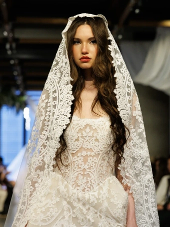 Hayley Paige Fair Rosa Mundi #3 frontface vertical cropped thumbnail