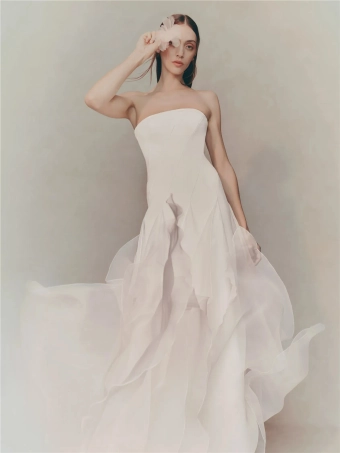 Atelier Pronovias #Aniria #1 frontface vertical thumbnail