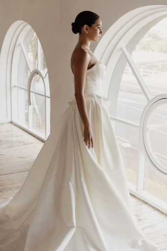 Trish Peng #Fleur #3 vertical thumbnail