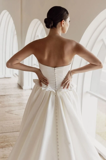 Trish Peng #Fleur #10 backface vertical cropped thumbnail