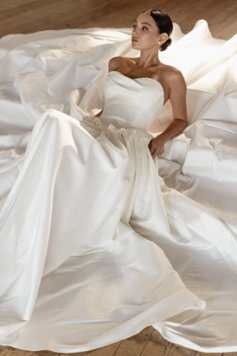 Trish Peng #Fleur #2 frontface vertical thumbnail
