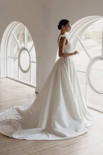 Trish Peng #Grace #2 vertical thumbnail