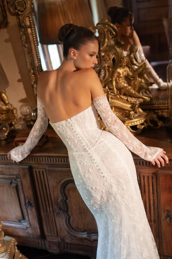 Lé Lee Studio #Trinity #5 backface vertical cropped thumbnail