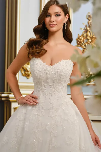 MT4058 Endless Romance $3 Ivory frontface vertical cropped thumbnail