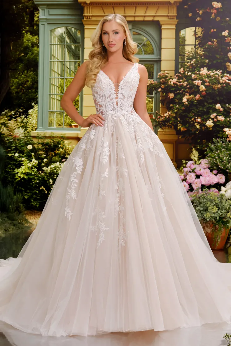 MT4059 Unforgettable #1 Ivory/Champagne frontface vertical picture