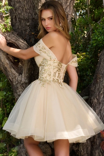 GS3859 #6 Champagne backface vertical thumbnail
