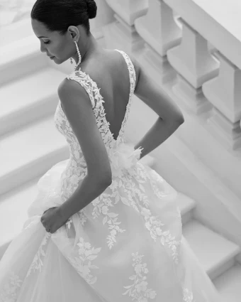 Rosa Clara Style Alegria #3 backface vertical cropped thumbnail