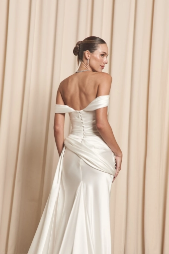 Jane Hill Style #Riverlea - Silk White #6 backface vertical cropped thumbnail