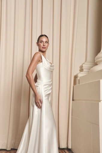 Jane Hill Style #Woods - Silk White #10 vertical cropped thumbnail
