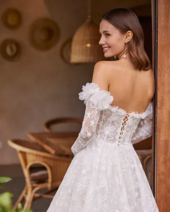 Alma Novia 1B46 #2 backface vertical cropped thumbnail