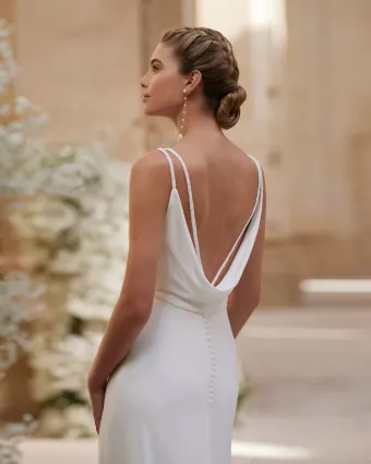 Alma Novia 9B06 #3 backface vertical cropped thumbnail