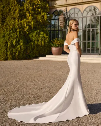 Luna Novias 2S01 #2 backface vertical thumbnail