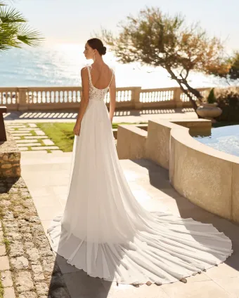 Luna Novias 2S15 #2 backface vertical thumbnail