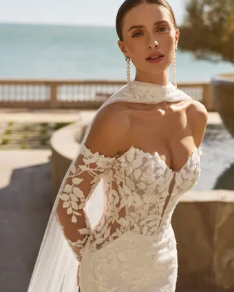Luna Novias 2S24 #2 frontface vertical cropped thumbnail