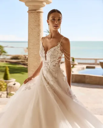 Luna Novias 2S31 #2 frontface vertical cropped thumbnail