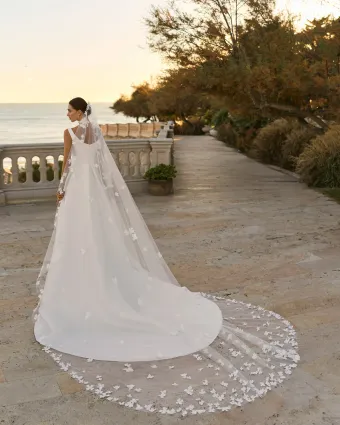 Luna Novias 2S44 #2 backface vertical thumbnail