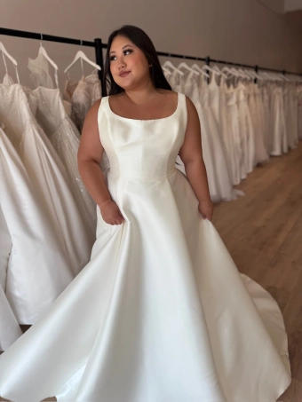 Stella York Style #7501 #2 frontface vertical thumbnail