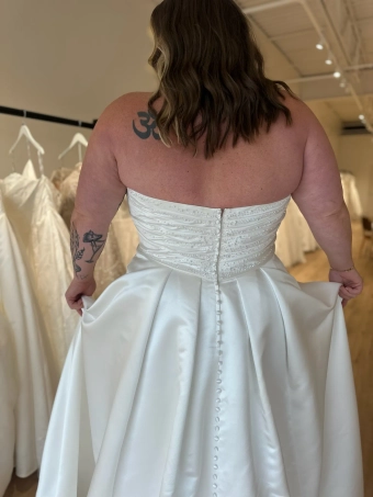 Stella York Style #SY8318 #10 backface vertical cropped thumbnail