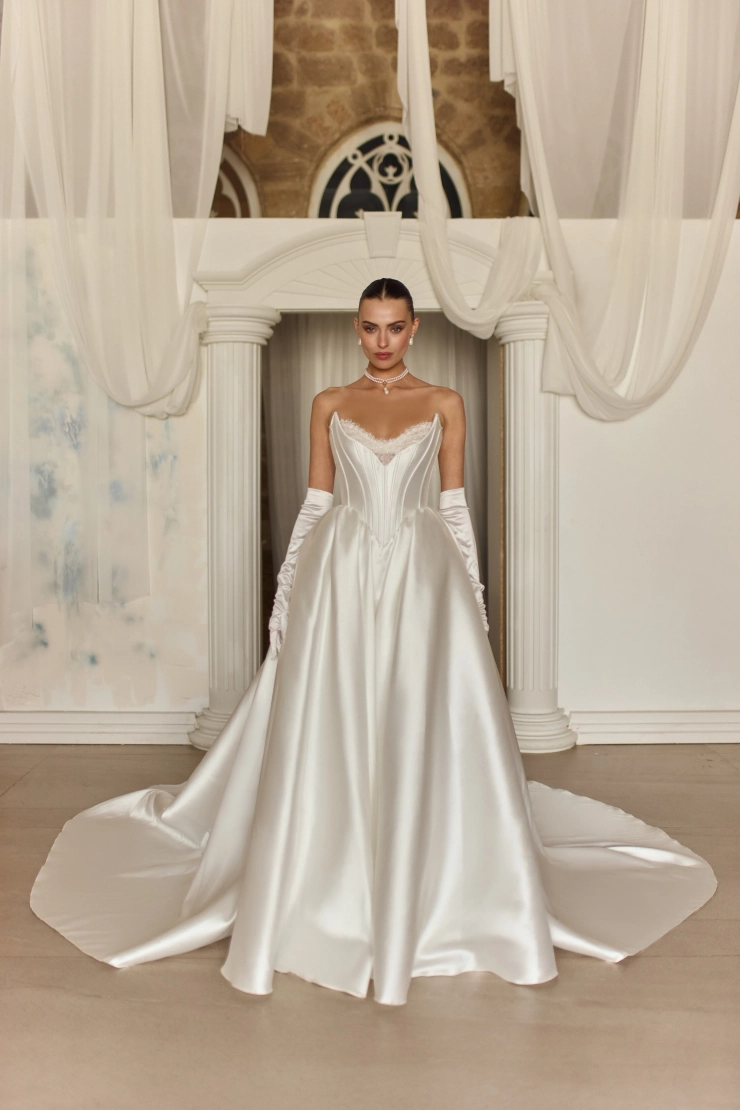 Julie Vino Couture Collete Image
