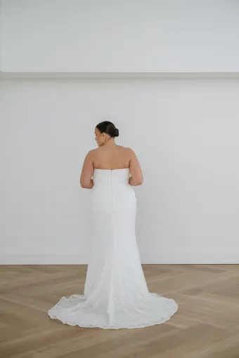 Lis Simon Sienna #10 backface vertical thumbnail