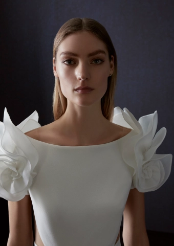 Atelier Pronovias  Alzina #3 frontface vertical cropped thumbnail