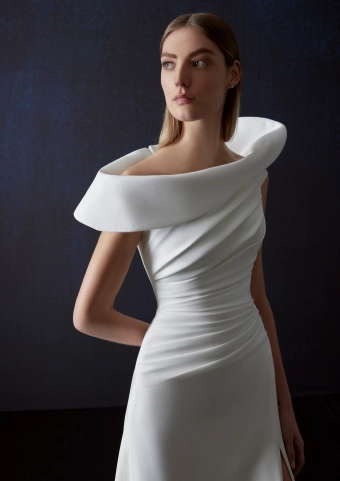 Atelier Pronovias  Bugane #2 frontface vertical cropped thumbnail