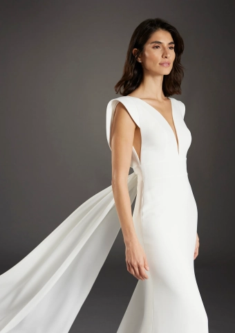 Atelier Pronovias  Condal #2 frontface vertical cropped thumbnail