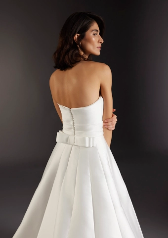 Atelier Pronovias  Hiedra #4 backface vertical cropped thumbnail