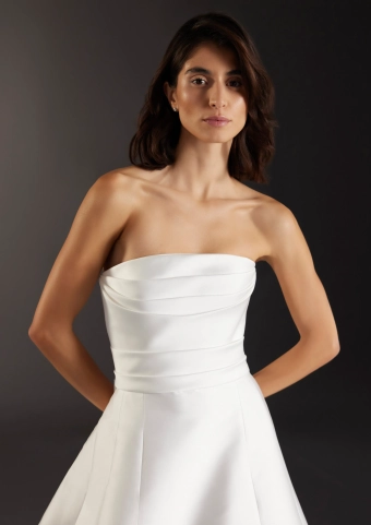 Atelier Pronovias  Hiedra #3 frontface vertical cropped thumbnail