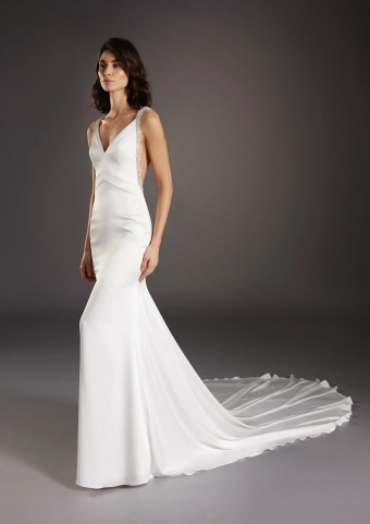 Atelier Pronovias  Llum #1 frontface vertical thumbnail