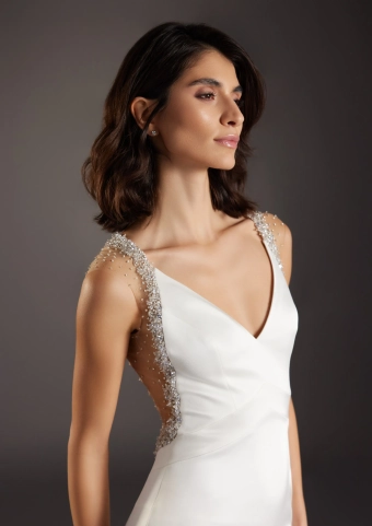 Atelier Pronovias  Llum #3 frontface vertical cropped thumbnail