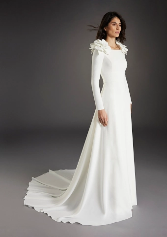 Atelier Pronovias  Mies #1 frontface vertical thumbnail