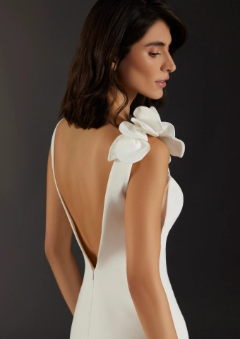 Atelier Pronovias  Panot #4 backface vertical cropped thumbnail