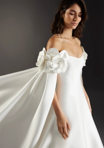 Atelier Pronovias  Sagrada #4 frontface vertical cropped thumbnail