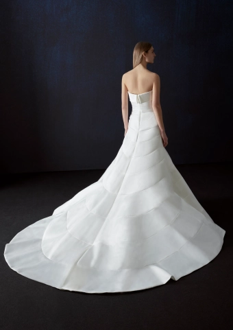 Atelier Pronovias  Serpenta #1 default backface vertical thumbnail