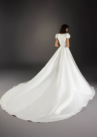 Atelier Pronovias  Vella #3 default backface vertical thumbnail