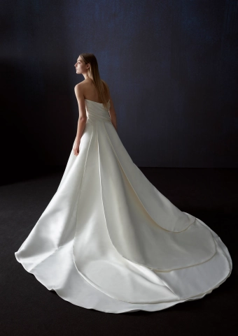 Atelier Pronovias  Vespra #1 default backface vertical thumbnail