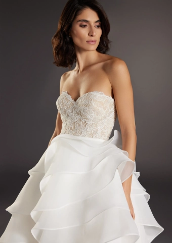 Atelier Pronovias  Vidriera #5 frontface vertical cropped thumbnail