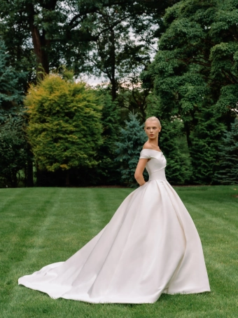 Sareh Nouri The Heiress $2 vertical thumbnail