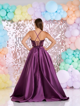 Tiffanys Charly #3 default Grape backface vertical thumbnail