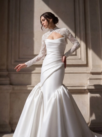 Privee by Pronovias  Calvirex #3 frontface vertical cropped thumbnail