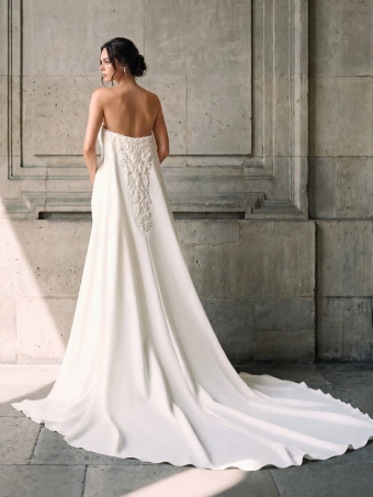 Privee by Pronovias  Elariel #2 default backface vertical thumbnail
