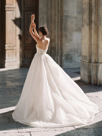 Privee by Pronovias  Elarvyn #1 default backface vertical thumbnail